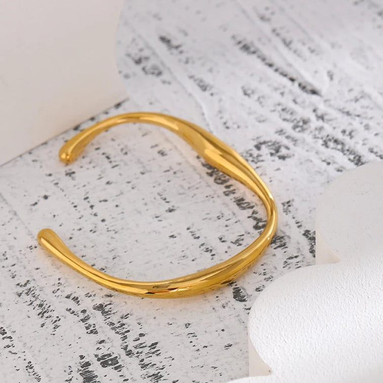 Fluidity Bracelet
