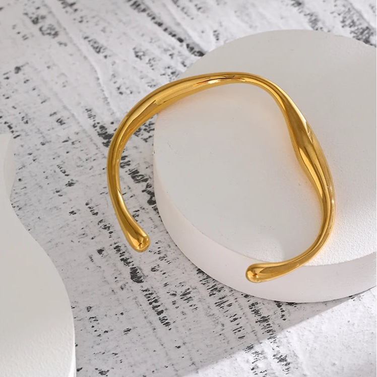 Fluidity Bracelet