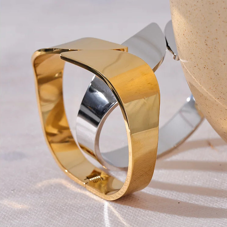 Vertex Bracelet