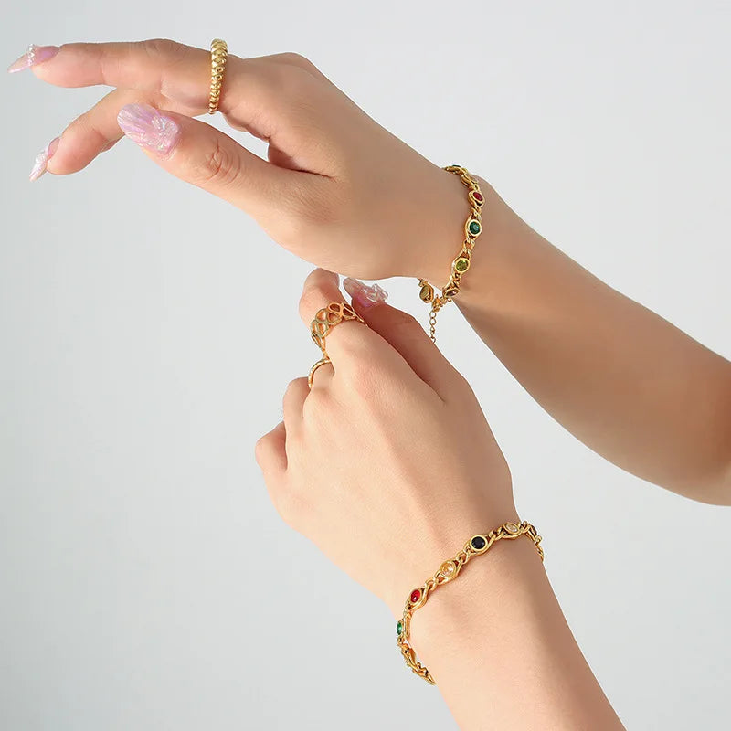 Twisted Set (Necklace and Bracelet)