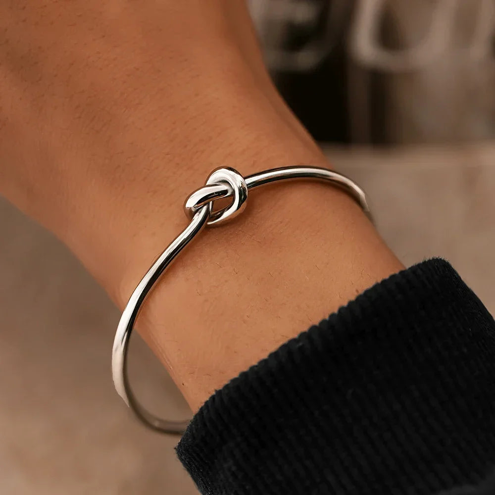 Minimalist Bracelet with Central Knot
