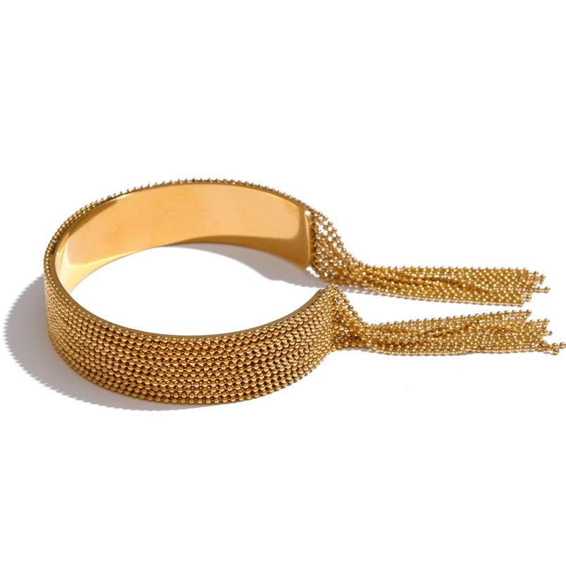 Bead Bracelet with Skirt