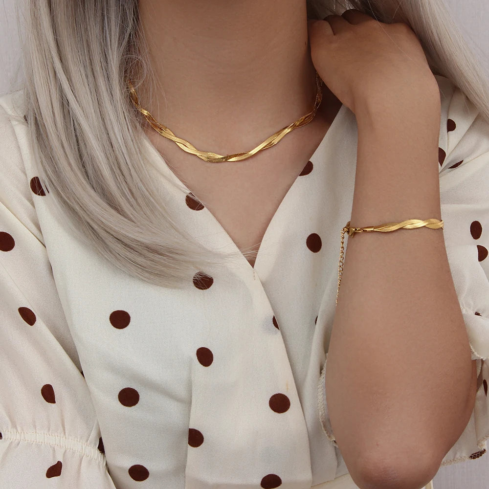Intertwined Set (Necklace + Bracelet)