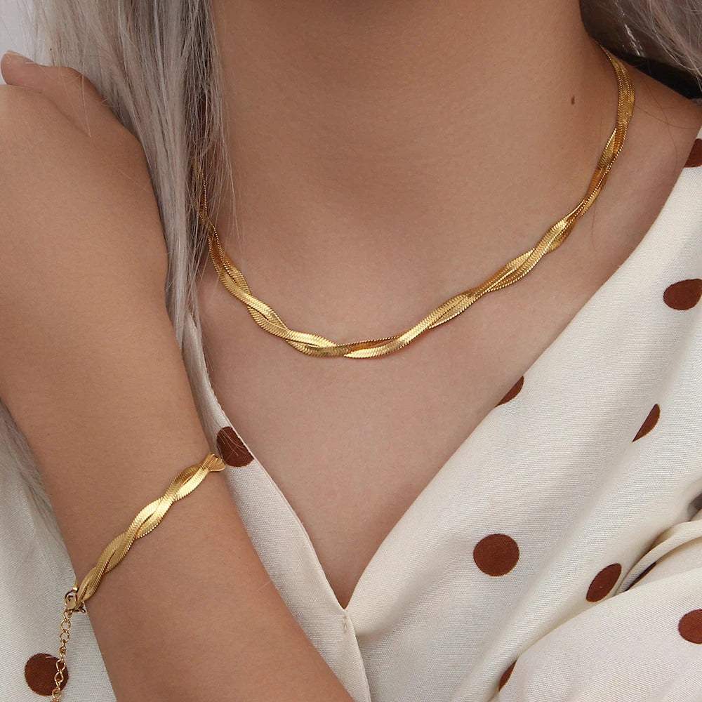 Intertwined Set (Necklace + Bracelet)