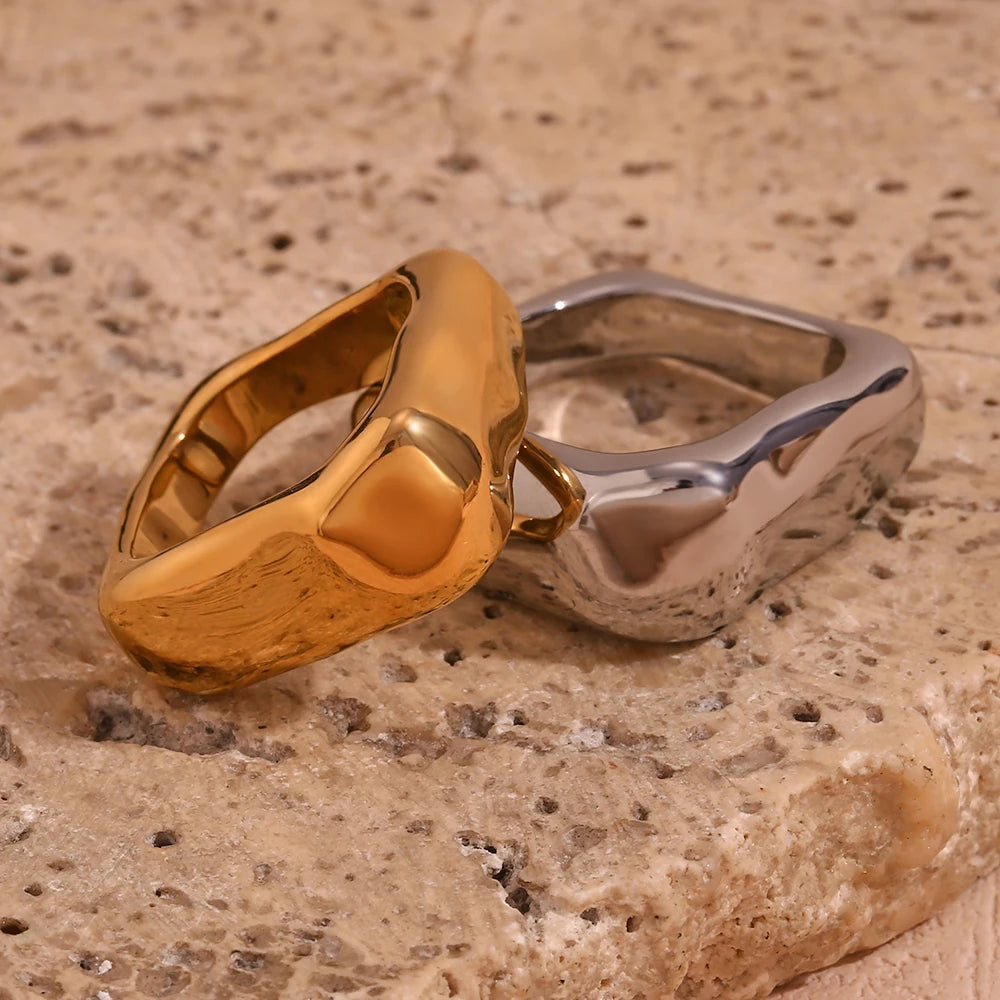 Quadrangular Ring