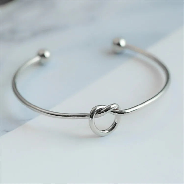 Minimalist Bracelet with Central Knot