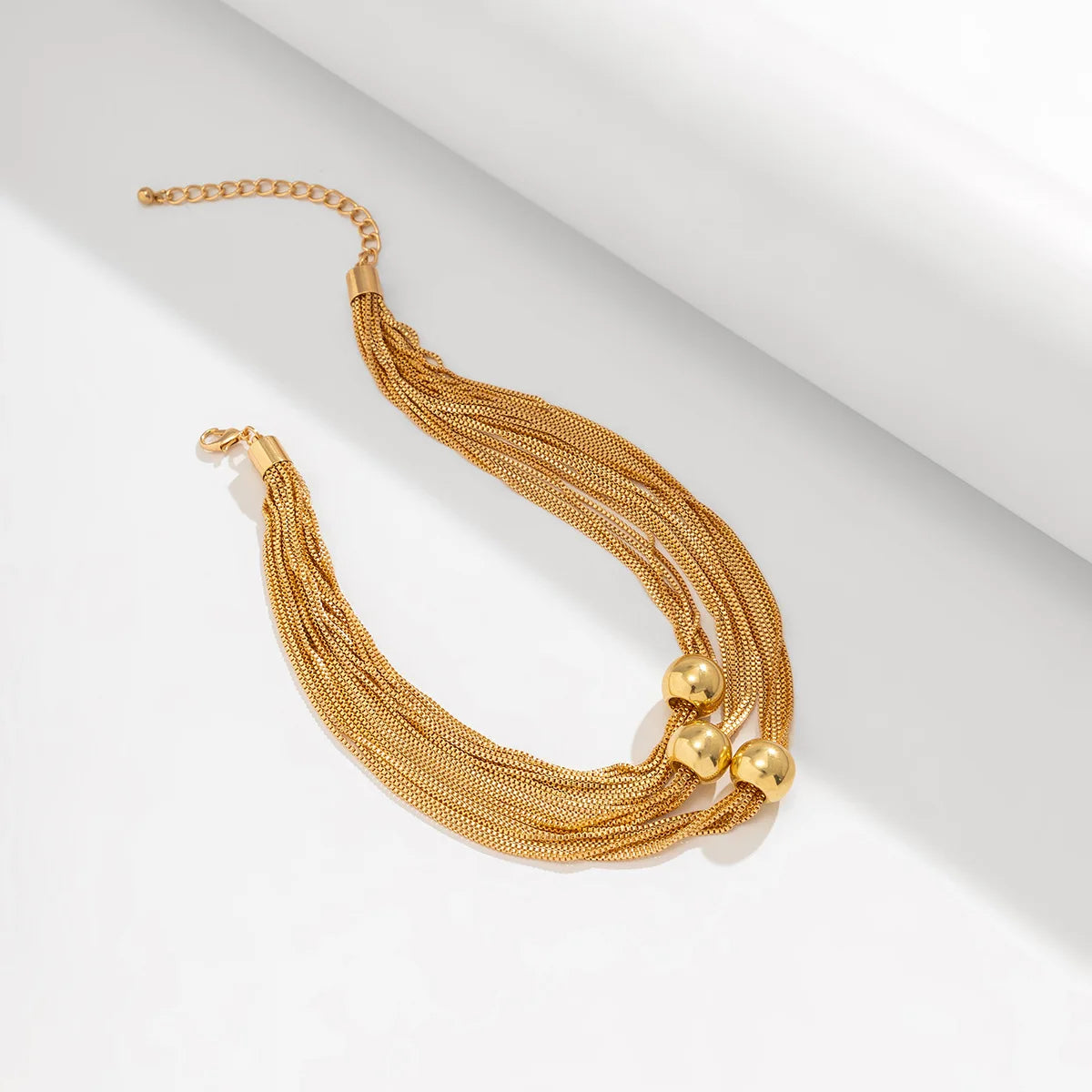 Multi-chain Necklace with Spheres