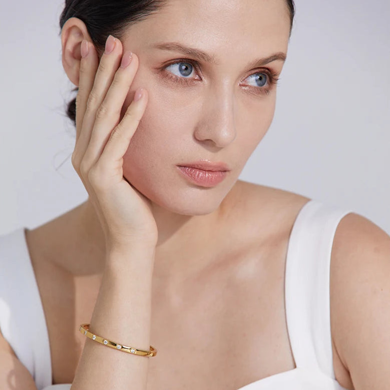 Bracelet with Zirconia
