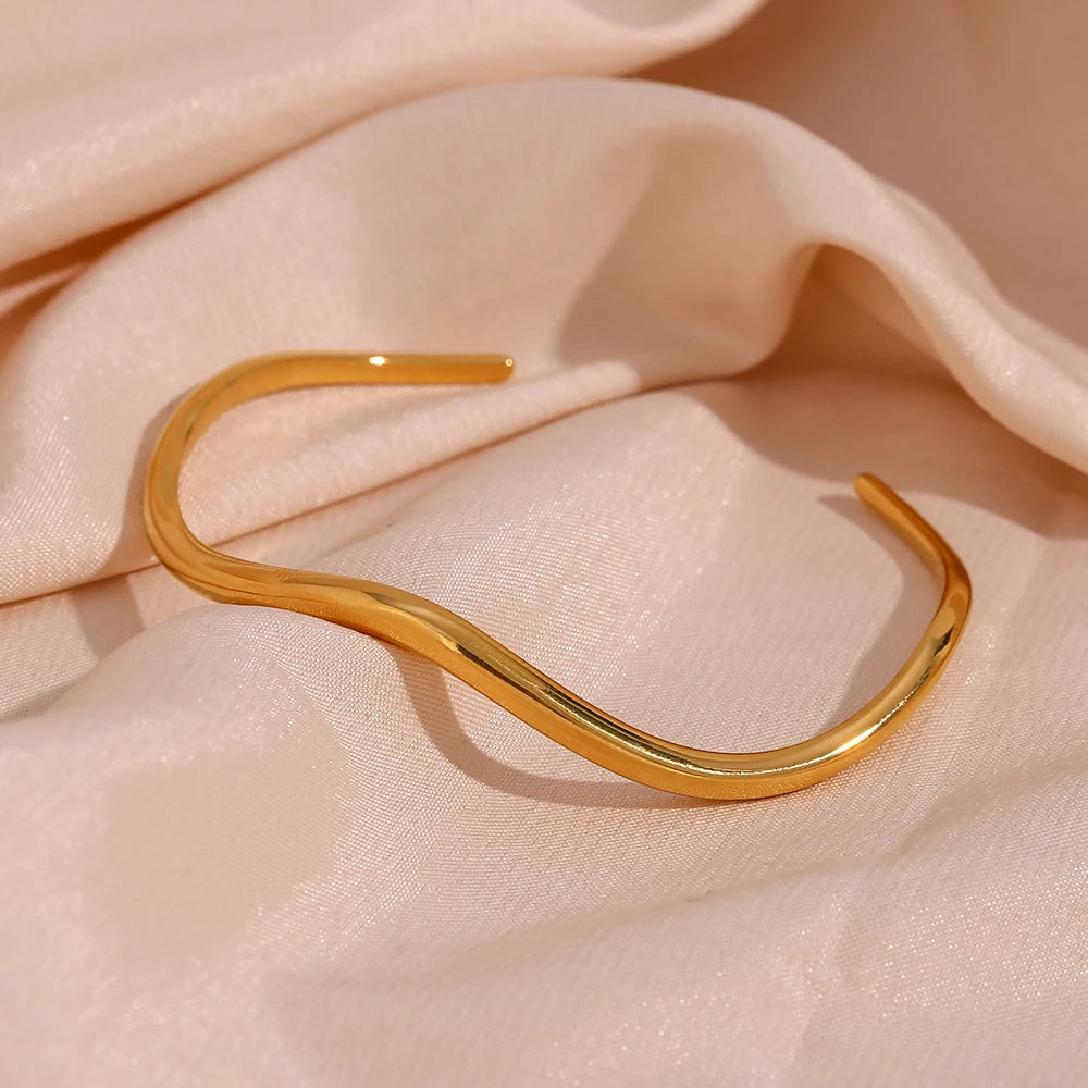 Wavy Bracelet