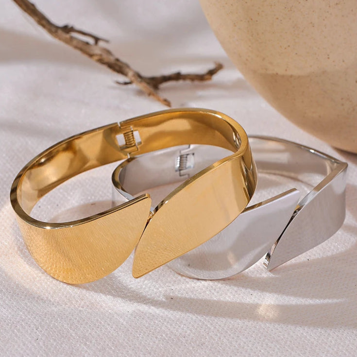 Vertex Bracelet