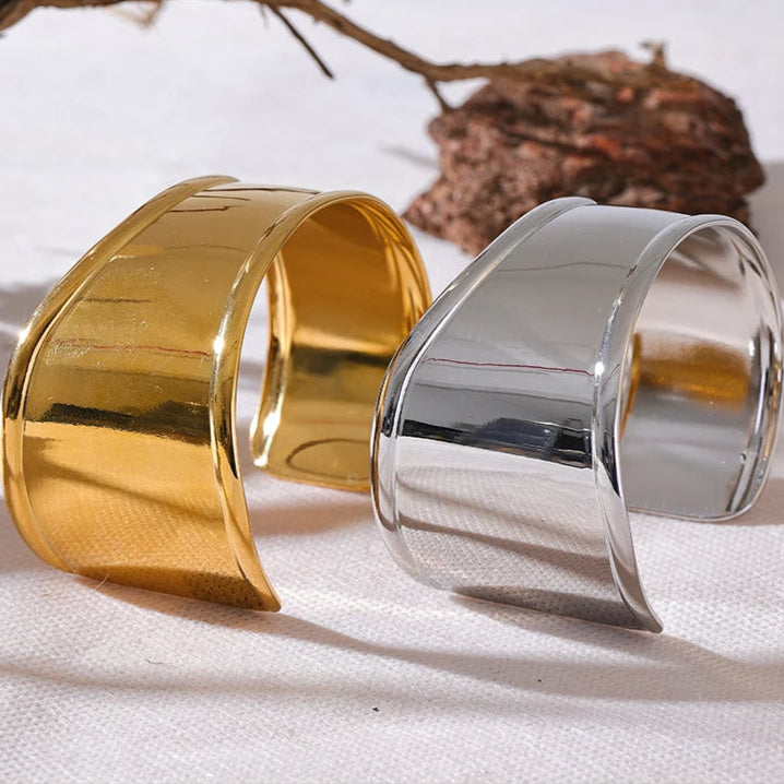 Semi-Open Bracelet