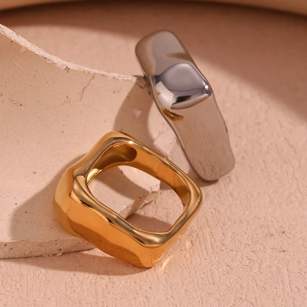 Quadrangular Ring