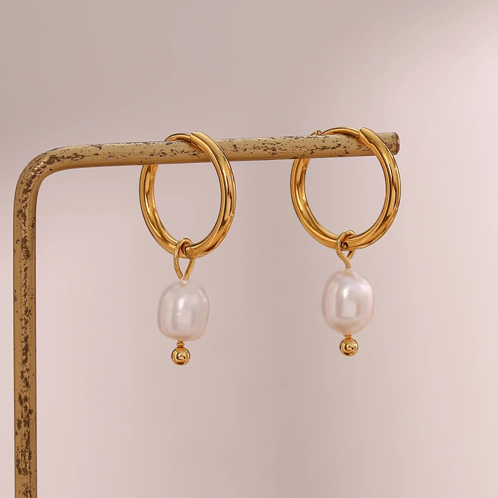 Hoop Earrings with Pearls