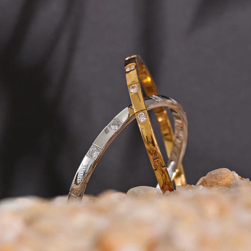 Bracelet with Zirconia